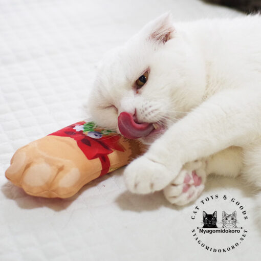 Cat Toy – Orange Tabby Paw-Shape